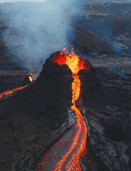 梦到火山爆发是什么意思_梦见火山喷发预示什么