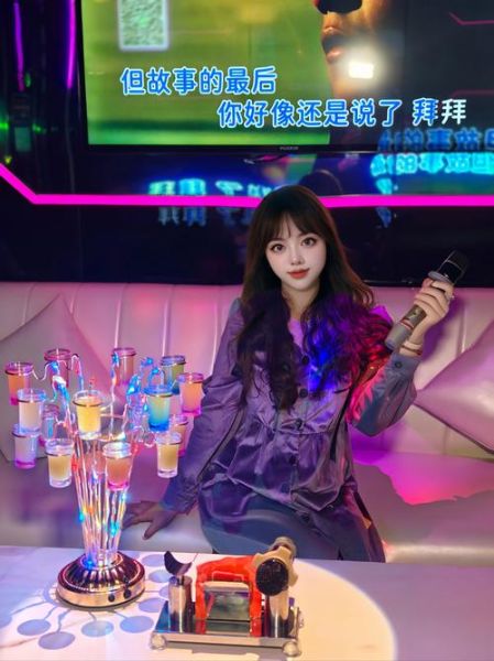 梦到去KTV是什么意思_梦见在KTV唱歌暗示什么