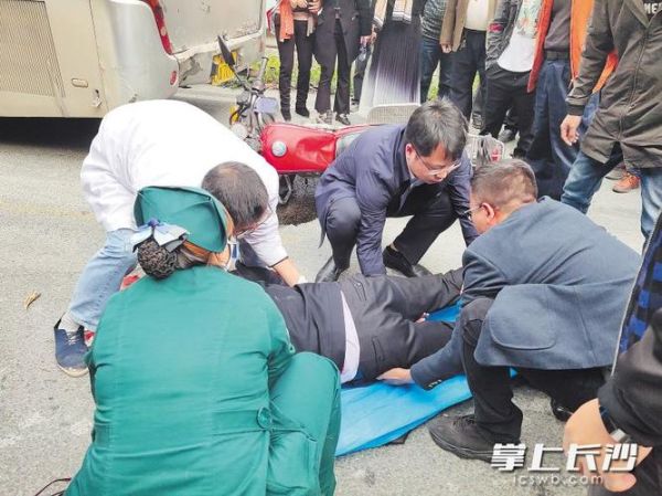 梦到车祸救人是什么意思_梦见车祸救人预示什么