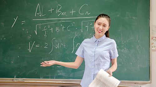 梦见自己讲课是什么意思_如何提高演讲能力