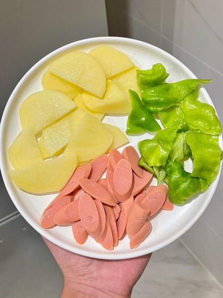 梦到吃火腿肠是什么意思_梦见火腿肠好不好