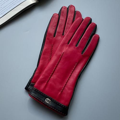 梦到皮手套是什么意思_梦见皮手套预示什么