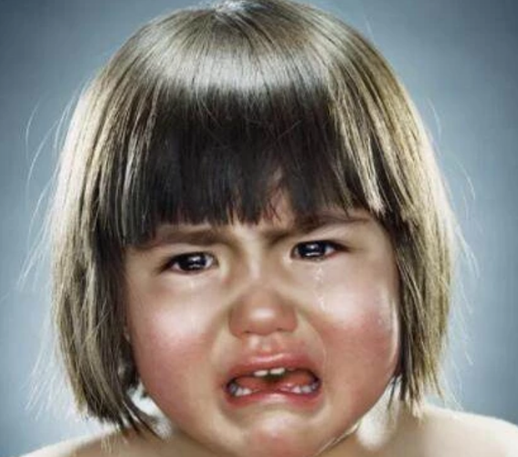 梦到捡到小女孩_寓意与心理学解析