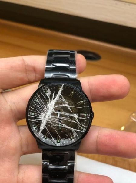 梦到手表碎了什么意思_梦见手表摔坏预示什么