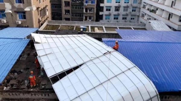 梦到房顶漏雨是什么意思_房顶漏雨梦境解析