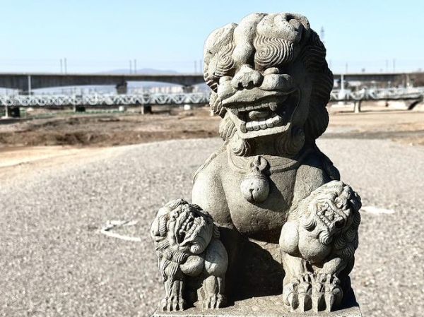 梦到石狮子是什么意思_石狮子在梦里代表什么