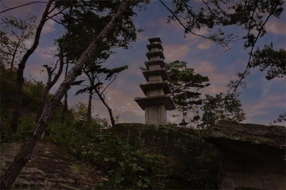 梦到在塔里写作_是什么意思