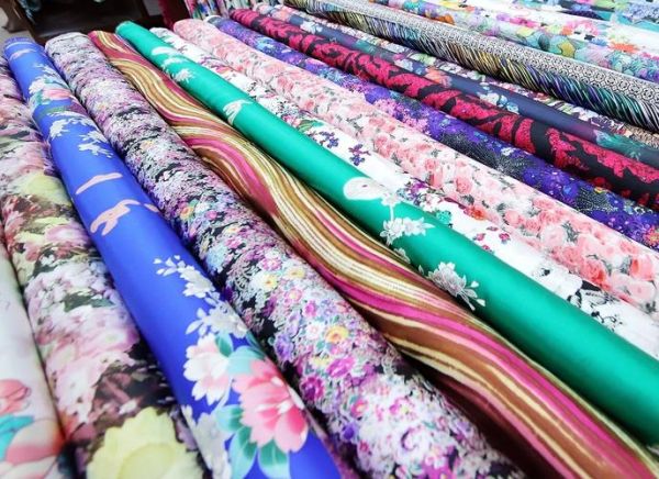 梦到绸缎是什么意思_梦见绸缎预示什么