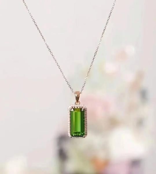 碧玺适合什么属相佩戴_碧玺与生肖相冲吗