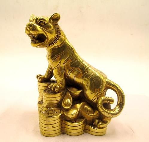 属虎人办公桌朝向哪里好_属虎风水禁忌有哪些